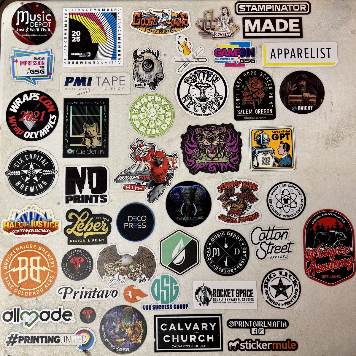 Graphic Elephants tweet media