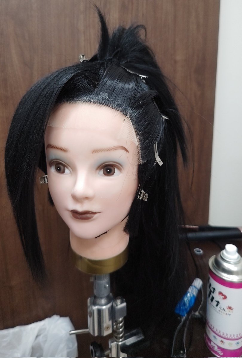 製作中〜🍑 オーダーしてもらって自分じゃやんないキャラのウィッグ