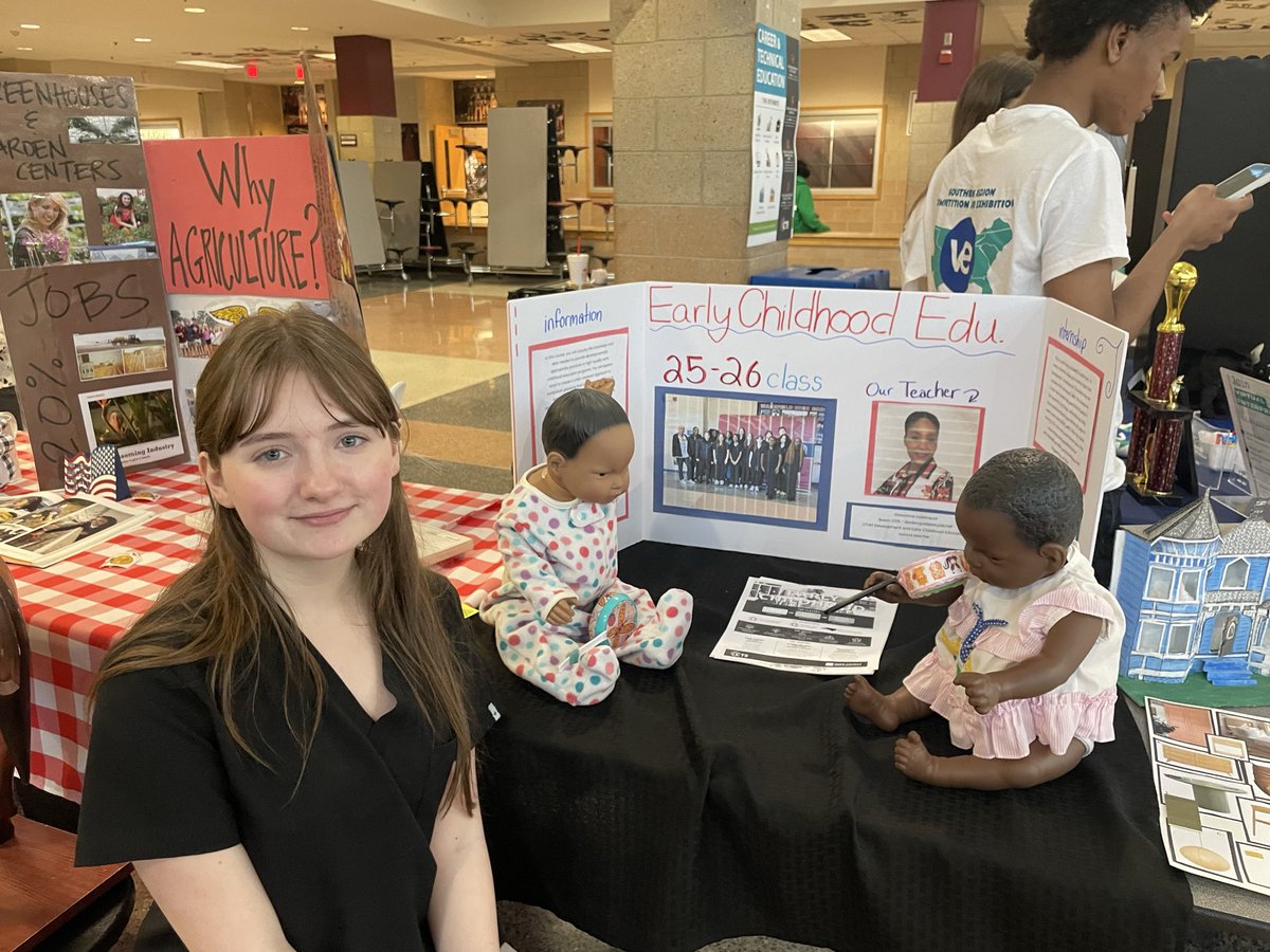 Catina Cain tweet media