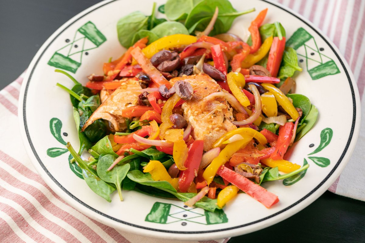 BackDoorBakery2's tweet photo. Dive into the flavors of our Tuscan Salmon 🐟! Sauteed Canadian salmon paired with vibrant peppers and kalamata olives, finished with a balsamic-dressed spinach. Deliciousness awaits at The Back Door Bakery &amp; Cafe! #TuscanSalmon #Foodies 🍽️ https://t.co/hayPX36wfu