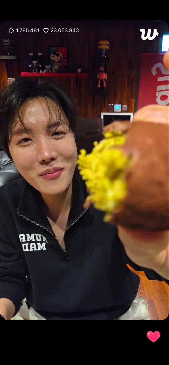 GCFJeonPark13's tweet photo. @youtubemusic Happiest birthday to our sunshine 

#HAPPYJHOPEDAY
#HAPPYBIRTHDAYJHOPE
#HOBIDREAMS2026
#WithjhopeAlways
#AnotherYearOfHope
#HopeBornToShine
#HopeBringsSweetDreams https://t.co/IVaCA7pRYT