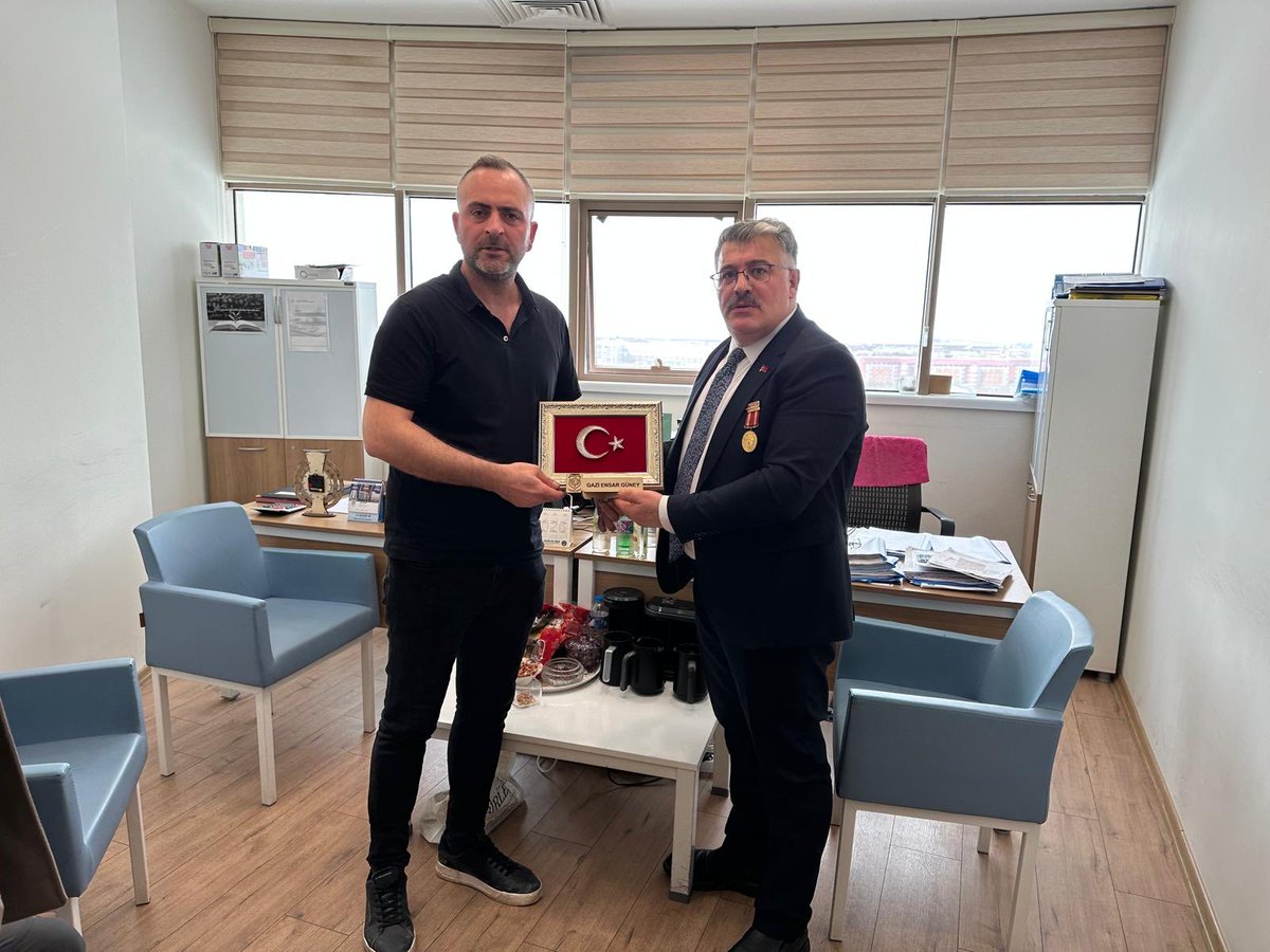 Türkiye Harp Malulü Gaziler Şehit Dul ve Yetimleri Derneği Erzurum Şubesi olarak,

📌 GURURUMUZ
📌 Kahraman Gazimiz ve 
📌 Denetleme Kurulu Başkanımız Ensar GÜNEY’i Sağlık İl Müdürlüğündeki makamında ziyaret ettik.
