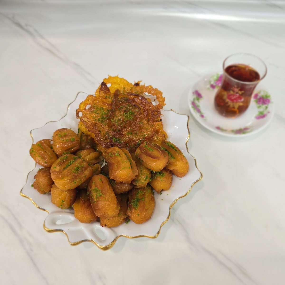 سوگند زهرایی tweet media