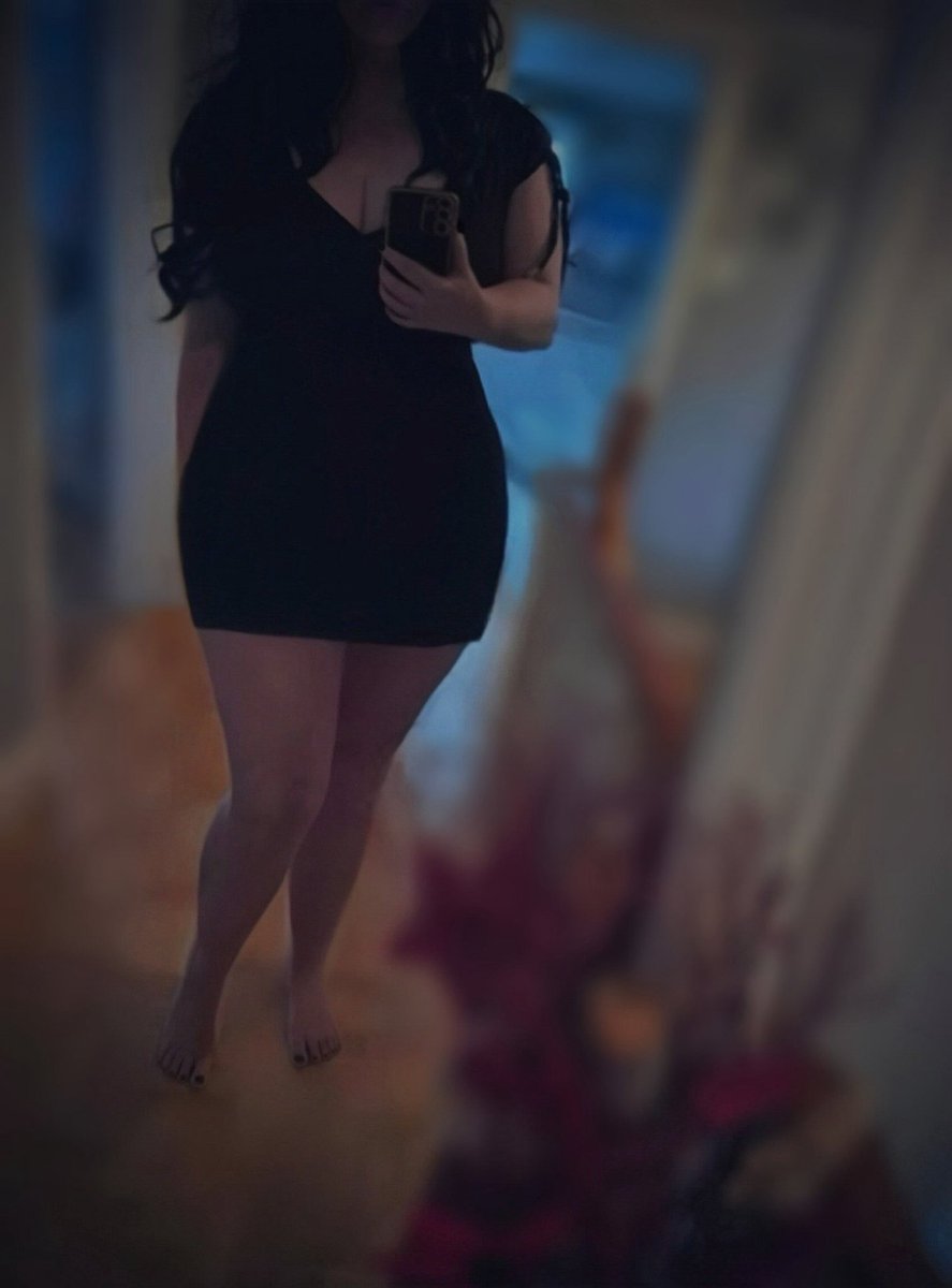 𝔏𝔞𝔲𝔯𝔞 𝔐𝔞𝔯𝔰🥀 tweet media