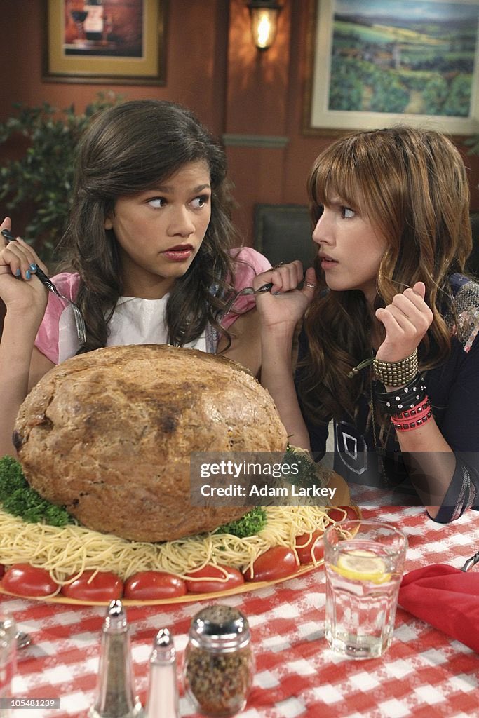 jeewbuzz's tweet photo. J’ai très envie de manger l’énorme assiette de pate bolognaise de Shake it up https://t.co/8CjI0nI2Ux