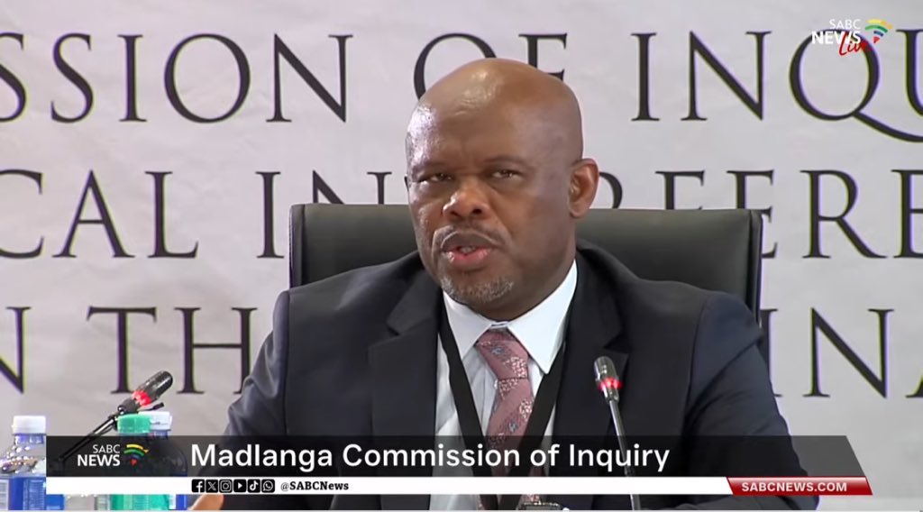 General Mkhwanazi : Here are WhatsApp messages , bank transactions between these criminals and Sibiya 

Sibiya : I don’t have proof but just believe me Mkhwanazi is a criminal