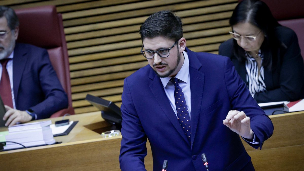 José Muñoz: "No se puede exigir a los nuestros lo que no se exige a terceros países"

🍊 El sector citrícola valenciano, entre los más afectados.

🏛️ VOX acusa al bipartidismo de abandonar al sector primario.

actualidadpolitica.es/jose-munoz-no-… #Mercosur