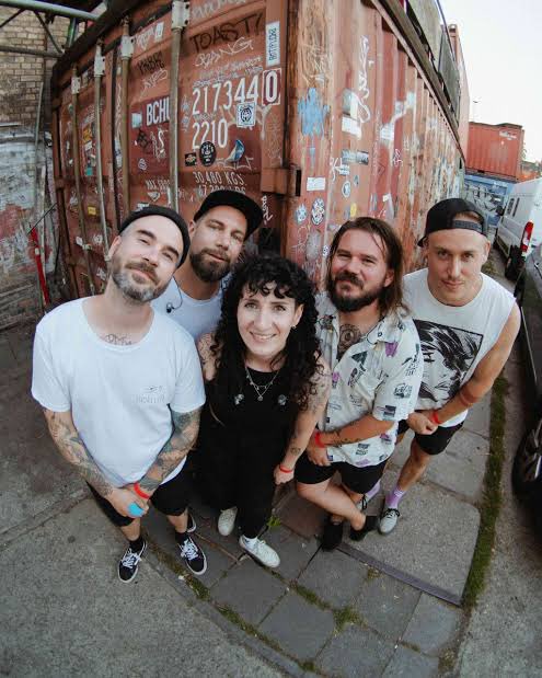 Basti from Melonball joins me on my show today at 9:40am. 🇩🇪