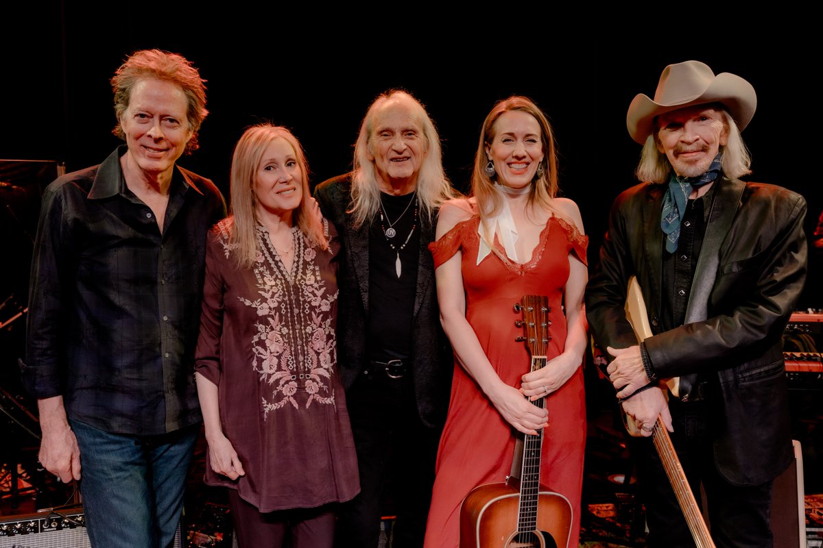 eTownRadio's tweet photo. .@davealvin + Jimmie Dale Gilmore on eTown this week, sharing songs from TexiCali. Brennen Leigh shares songs from Ain’t Through Honky Tonkin’ Yet, and Nick Forster talks natural building with Lisa Morey of Nova Terra.

Tune in on air or wherever you get podcasts. #eTown https://t.co/nwJm7BvMsm