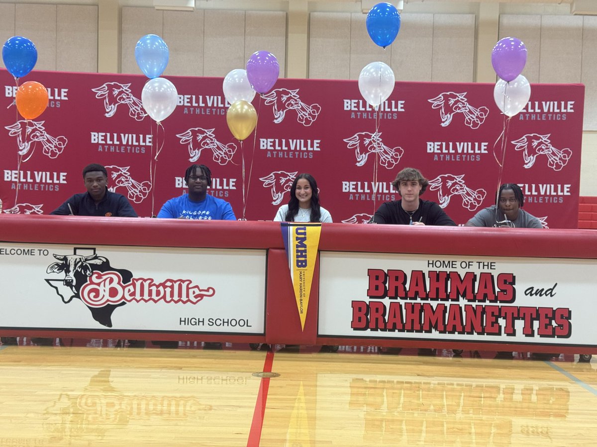bellville_rowe's tweet photo. Congrats to this group of student-athletes.  Each will have the opportunity to get a college degree and continue their athletic careers at the next level. 🅱️🅱️
#bellvilleproud https://t.co/j26EU7ZaXI