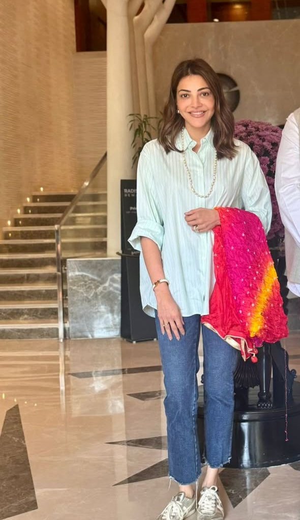 Ayesha_kajalfan's tweet photo. Cutiee latest @MsKajalAggarwal at Radisson Hotel Jaipur ✨❤️

#KajalAggarwal https://t.co/TTkouPI7ny