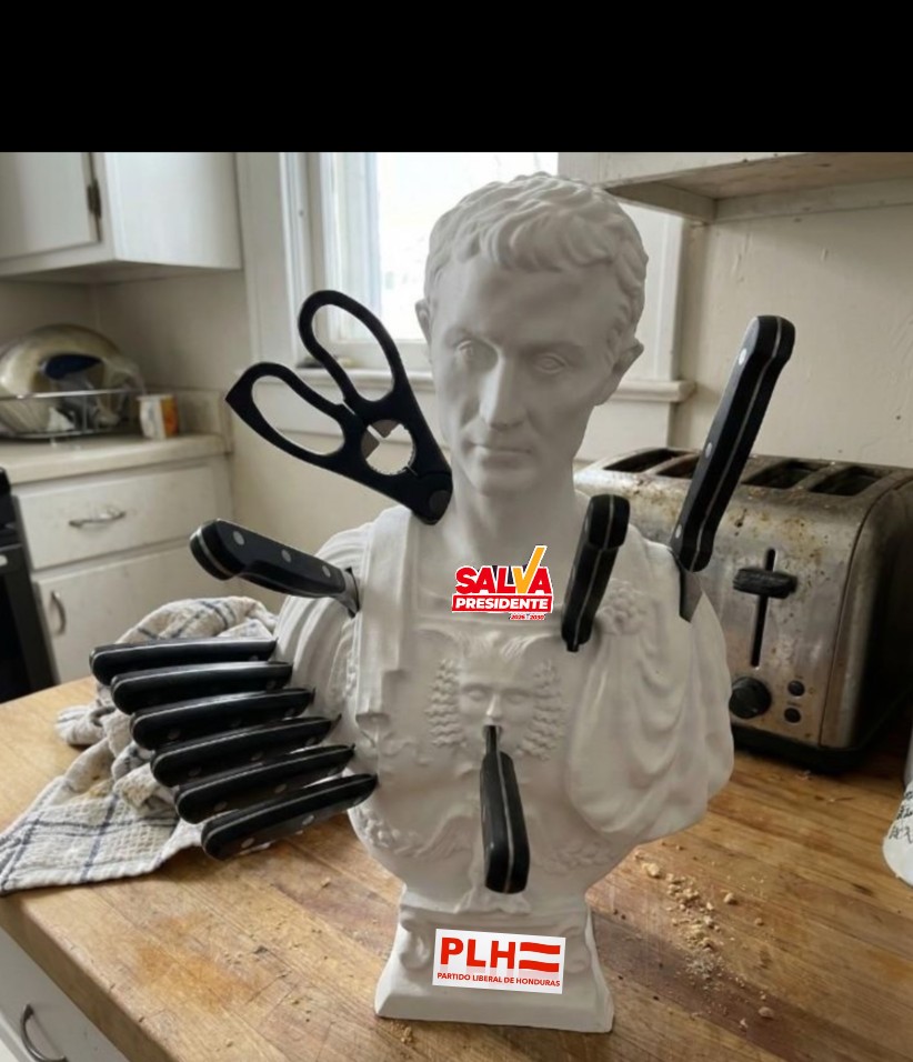 <a href="/Lorenhn_/">Lorenhn_</a> <a href="/RashidMG3/">Rashid Mejía</a> El porta cuchillos q todo Calixto,Yanista y otros vendidos del <a href="/Oficial_PLH/">Partido Liberal de Honduras</a> tienen en su casa. Esa traición a Salvador Alejandro César y al votante la pagarán más temprano q tarde,con cada error,cada pifia o tibieza se les recordará,así q ustedes tranquilos y nosotros nerviosos