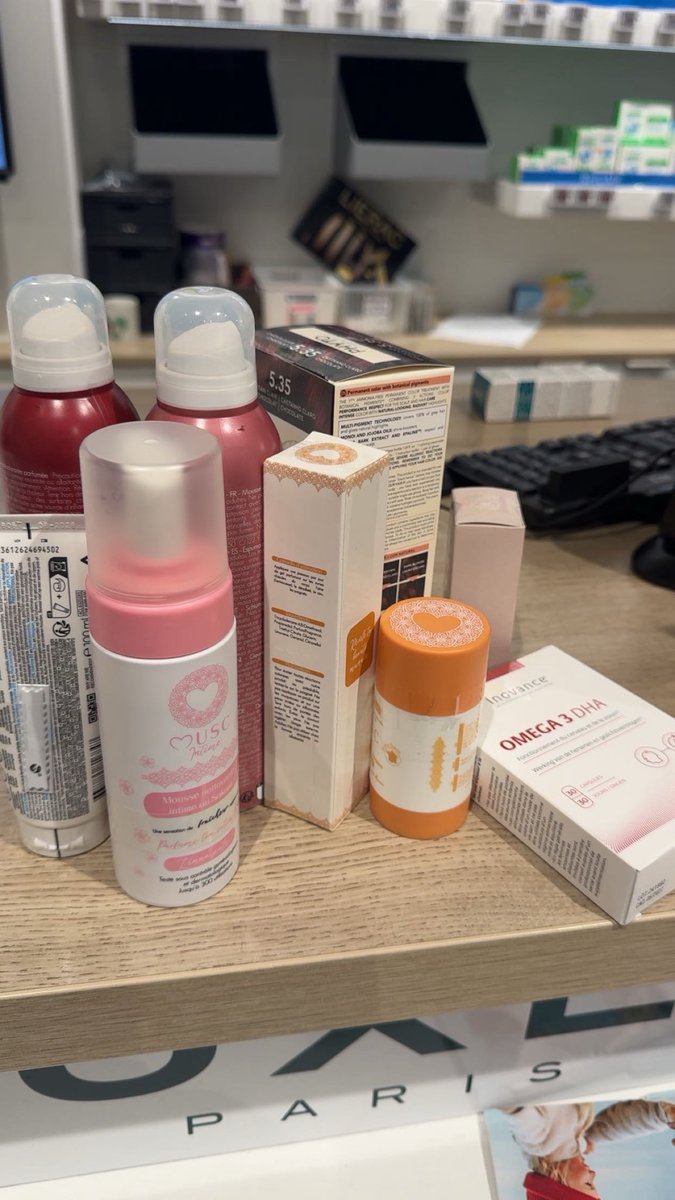 2lestksyy's tweet photo. Moi une fois que je met les pieds dans une pharmacie https://t.co/ixJORDlDkX