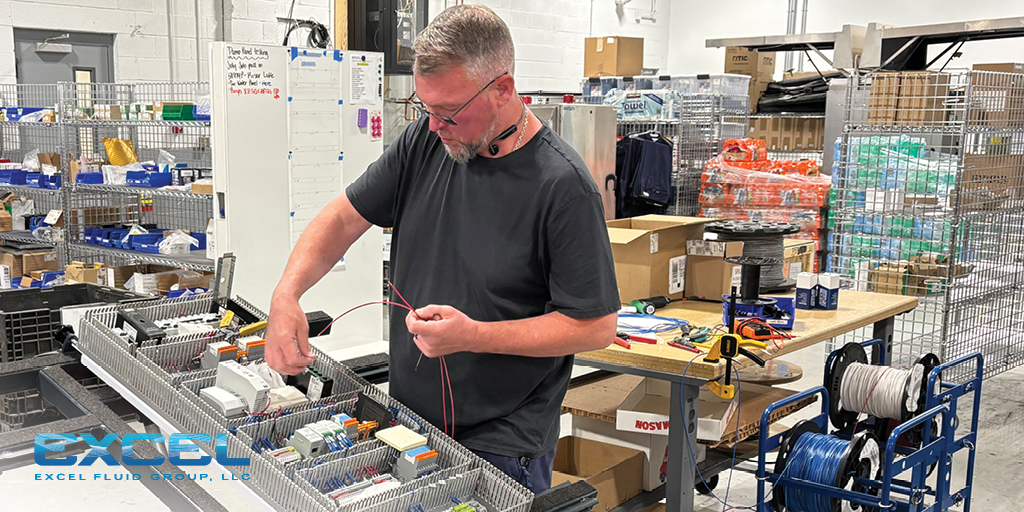 ExcelFluidGroup's tweet image. We’re advancing #pumpstation safety and efficiency with our in-house designed and built UL-certified #controlpanels. The intrinsically safe designs can be engineered to your specified requirements with redundant monitoring, #VFD and #SCADA solutions: hubs.li/Q042S8780