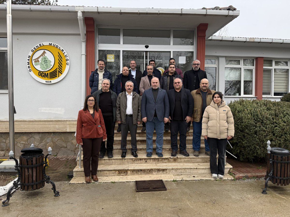 OMOBirligeCagri's tweet photo. Teşekkürler Edirne, Tekirdağ, Keşan!

Mesleğimizin bugününü güçlendirmek, yarınını sağlam temeller üzerine inşa etmek için bir araya geldiğimiz bu kıymetli buluşmada; kararlılıkları, içtenlikleri ve ortak akla olan inançlarıyla yanımızda duran tüm #BirliğeÇağrı yol arkadaşlarımıza gönülden teşekkür ediyoruz.

Aynı ideali paylaşan, aynı toprağa emek veren meslektaşlar olarak; dayanışmamızı büyütüyor, sorumluluğumuzu çoğaltıyor ve ortak hedeflerimize emin adımlarla ilerliyoruz.

Toprağımız Bir, Yolumuz Bir!