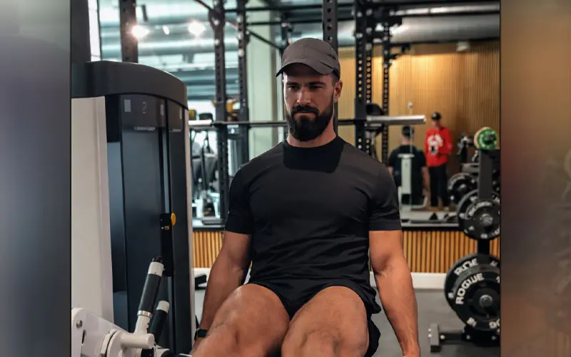 BlissfulMissy's tweet photo. Witnessed in a local gym working out with his so sexy thighs out is my #mce4life my husband @ChampRollins202 rumor is he's preparing for his wrestling return, if you were to ask me is my husband now fully better? The answer I would give is the usual one, 'watch this space, baby.' https://t.co/wf0WFx2zGf