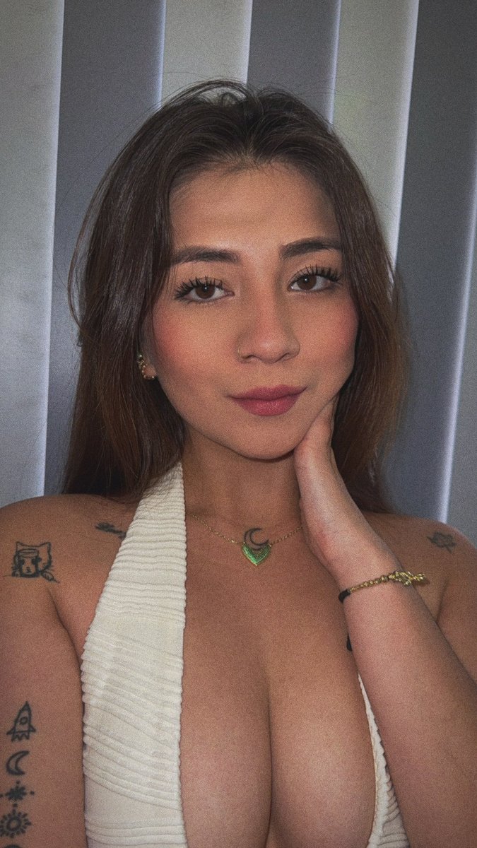 itsaraof tweet media