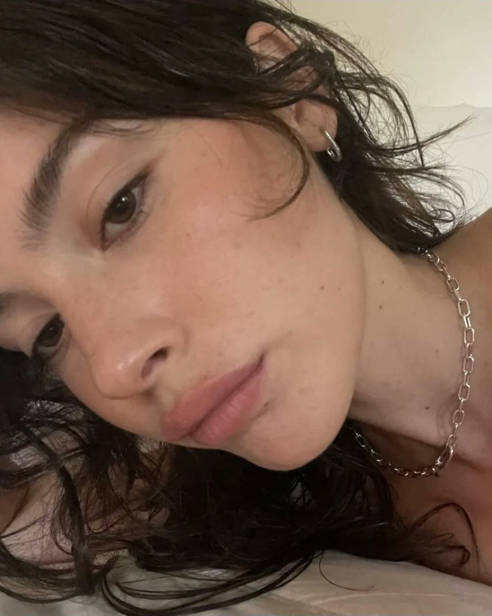 Olivia Rodrigo Worshiper 💜 tweet media