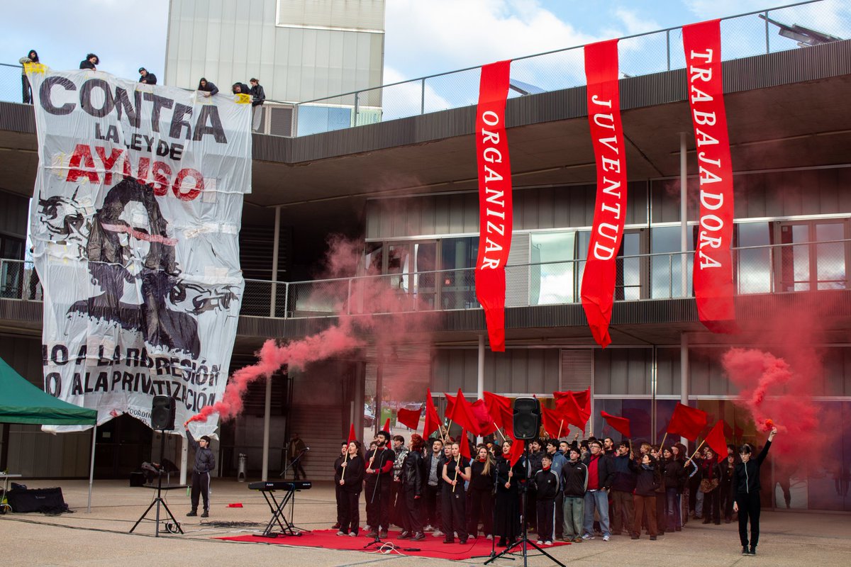 Universidad Popular tweet media