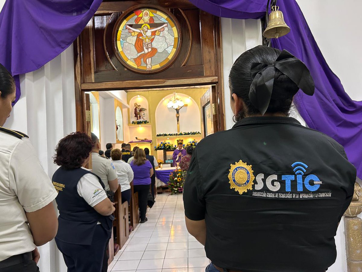 PNCdeGuatemala's tweet photo. policías de #DIPAFRONT #SGTIC, #SGAIA, #DIP, #INTERPOL, #SGSP y #FEP.
#SeguridadConTransparencia
#ProtegerYServir https://t.co/EyK3pImJad