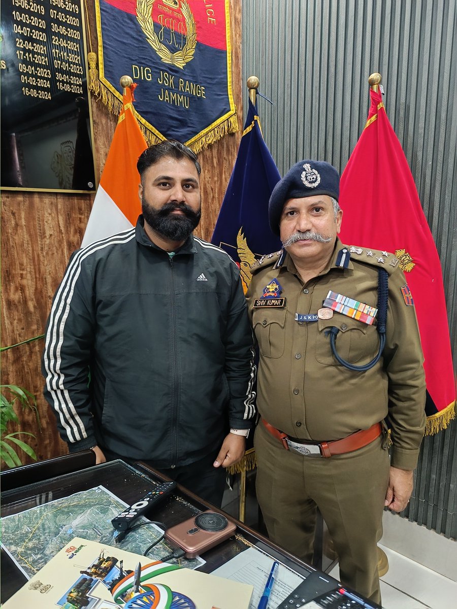 Met with DIG Sir, Sh. Shiv Kumar Sharma IPS, JSK Range Humbled &amp; Grateful with better Catch up -- a great personality, Had a wonderful meeting!! 💛 🤗