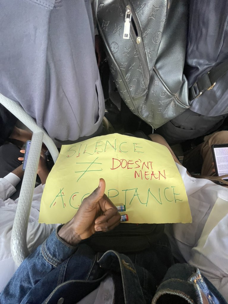 chimaxander's tweet photo. UNN Brags of producing the best doctors, because they torture us to the point of breaking.
WHAT DO WE GET?
✅ Inadequate Hostels/ Living Conditions
✅ Heavily incremented fees for these inadequate Hostels
✅ Enforced mandatory 60,000 naira development levy on about 1400+ students https://t.co/MWgygrFq7P