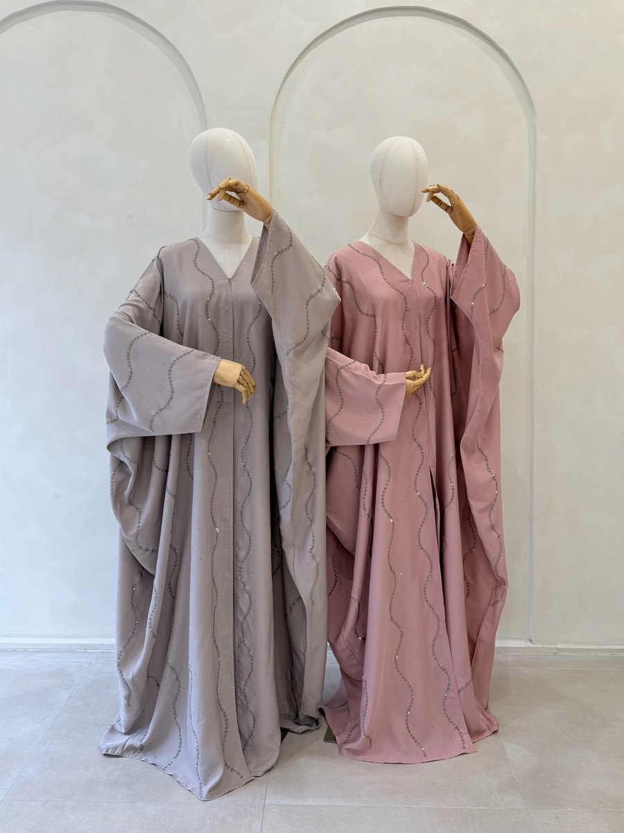 peut être que la plus belle collection du monde est en ligne on sait pas 😍😍😍😍😍

ayada-boutique.com