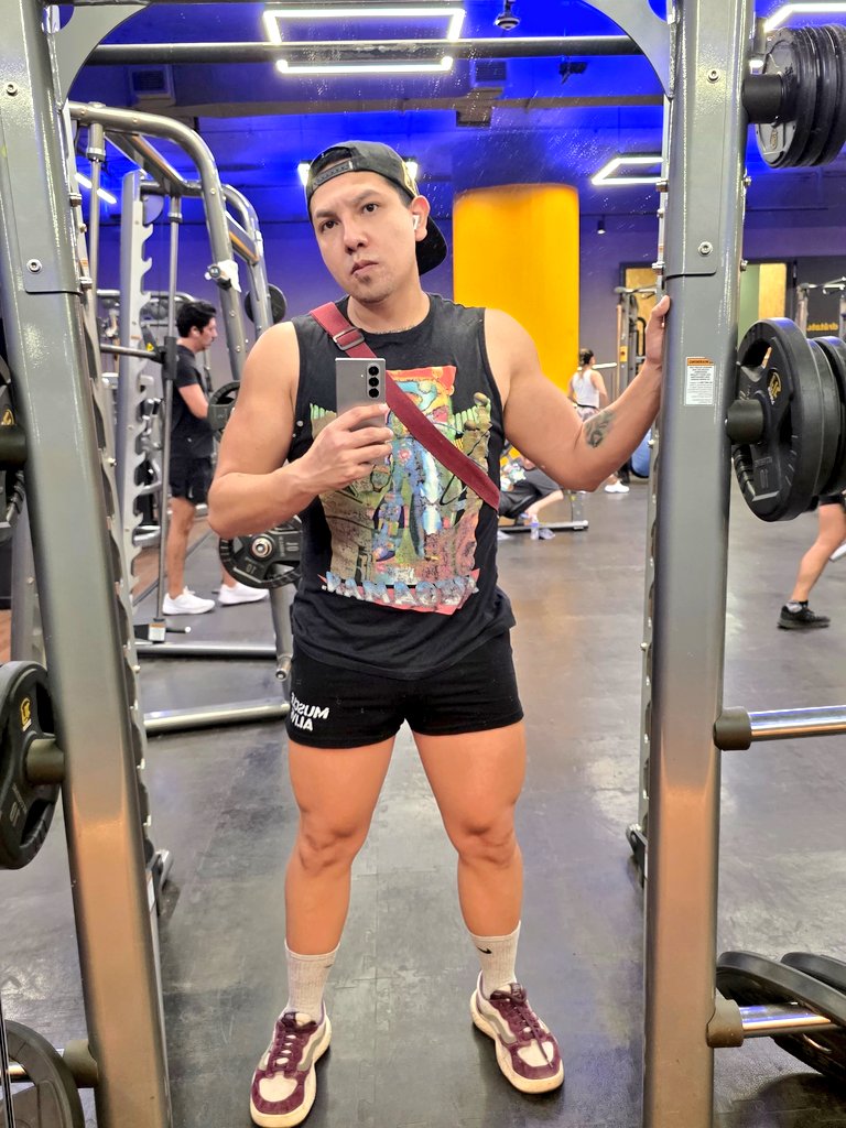 Ya listo para dar besos de 3 en EDC, ya solo faltan 2 días! <a href="/EDC_MEXICO/">EDC Mexico</a> #edc