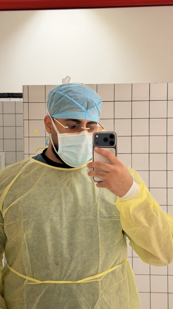 mo8_23's tweet photo. 🪡💉✂️🧳 https://t.co/kPUfrVS3do