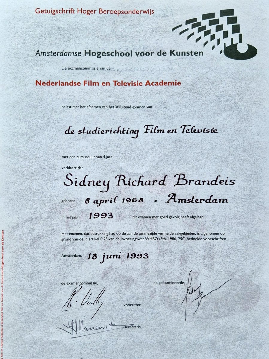 Sidney Brandeis tweet media