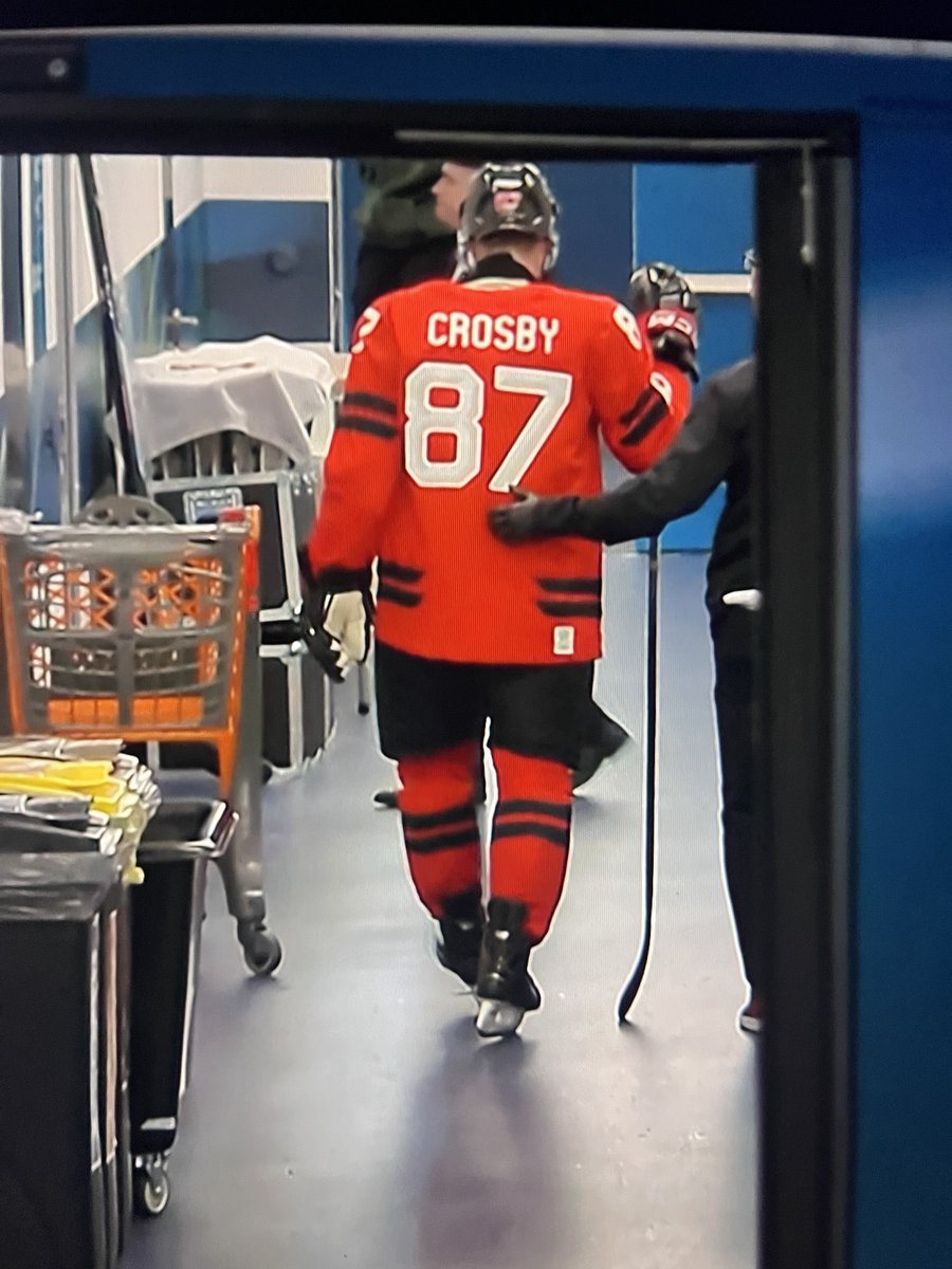 he’s using his stick as a crutch oh my god goodbye world