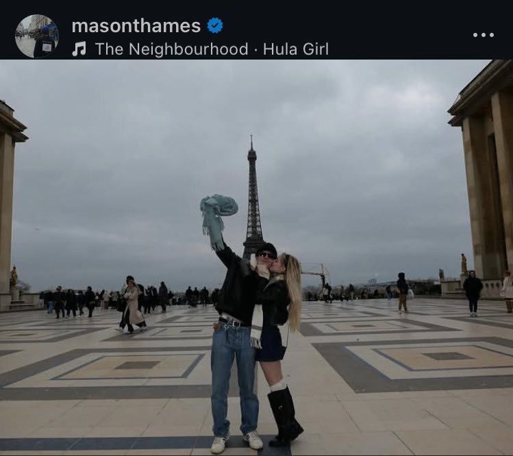 alliepls's tweet image. bro’s tired of “it’s for promo” nonsense, he had to hard launch his girl 😭