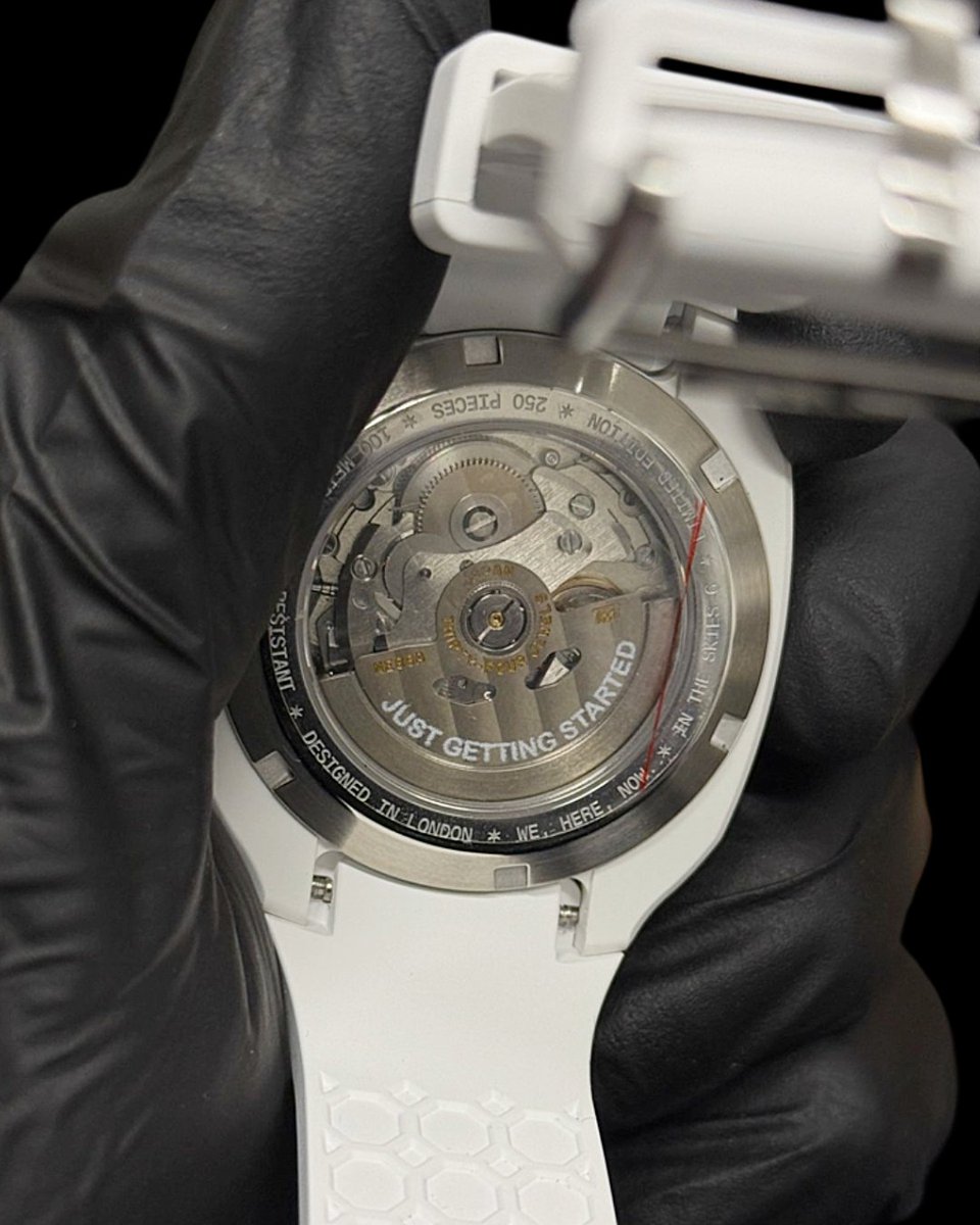 Split Watches tweet media