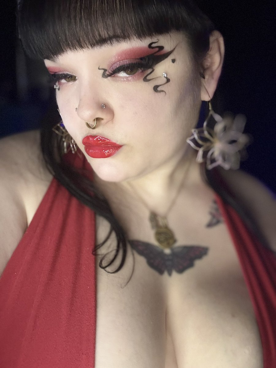 𝑀𝒾𝓈𝓈 𝒦𝒾𝓉𝓉𝓎 𝒞𝒶𝓅𝑜𝓃𝑒 ✨ tweet media