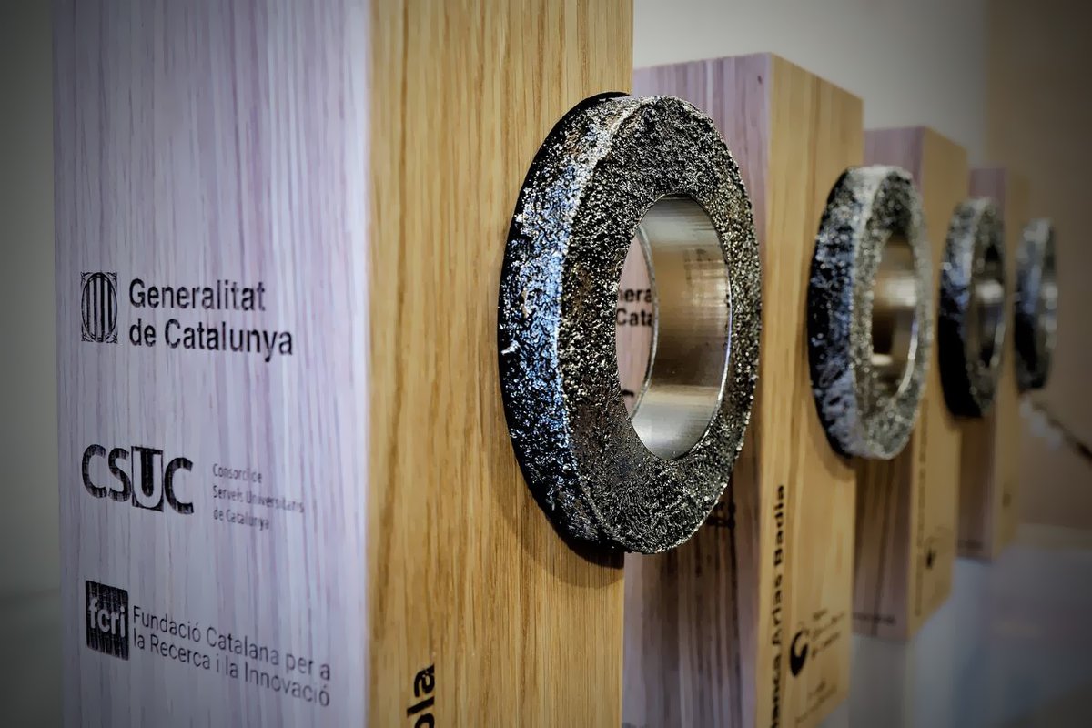 Recerca i Universitats tweet media