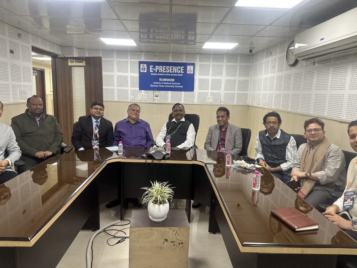 Garg_H's tweet photo. Happy to share I was invited to host a workshop on ‘Smart AI tools for smart research’ at NCAIHC held at BHu..housefull workshop…we all enjoyed and learnt so many things together…thanks for opportunity @BenarasNews  @MaxHealthcare https://t.co/30hg98i0Fu