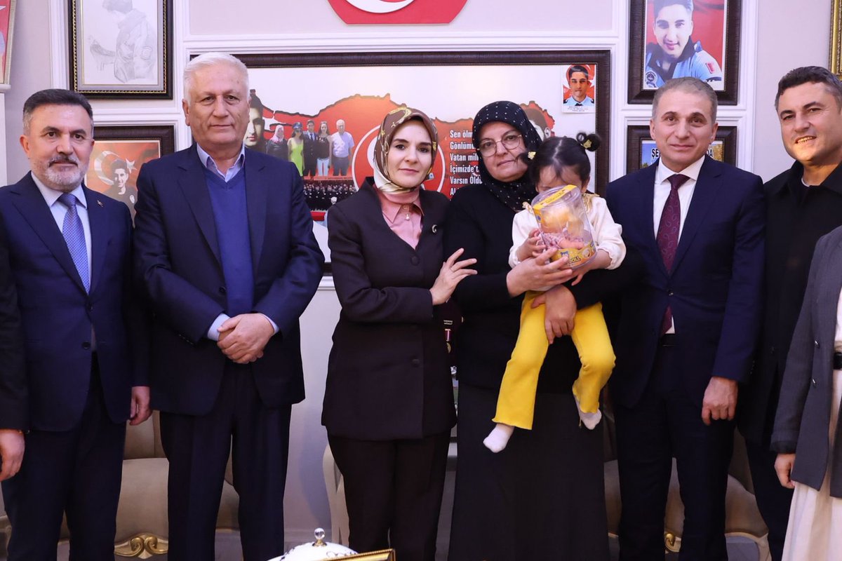 📍 Adana

Beşiktaş’ta gerçekleşen hain terör saldırısında şehit olan Polis Memurumuz Mehmet Atıcı’nın kıymetli ailesini ziyaret ettik, şehidimizin aziz hatırasını yâd ettik.

Ülkemizin istikbali için canını hiçe sayan kahramanlarımızın emanetleri başımızın tacıdır. Her zaman