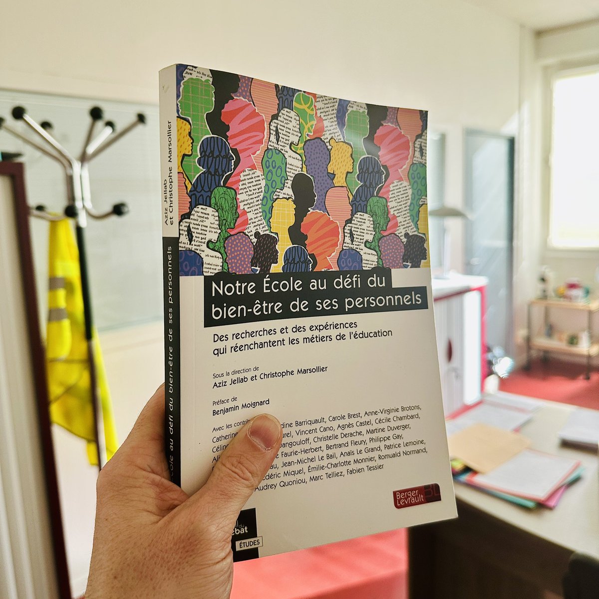 Ô combien il est rassurant de se voir avancer dans la bonne direction. La question du bien-être des personnels est fondamentale ; c’est un axe primordiale. À mettre entre toutes les mains de ceux qui ont le désir d’améliorer positivement notre système scolaire ! #CPE #Éducation