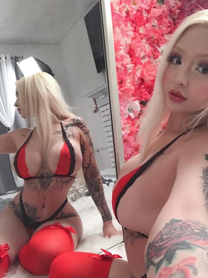 HotGirlsNowPls's tweet image. 🤤❤️‍🔥
#Asian #Hourglass
celeb.tv/Missasianbarbi…