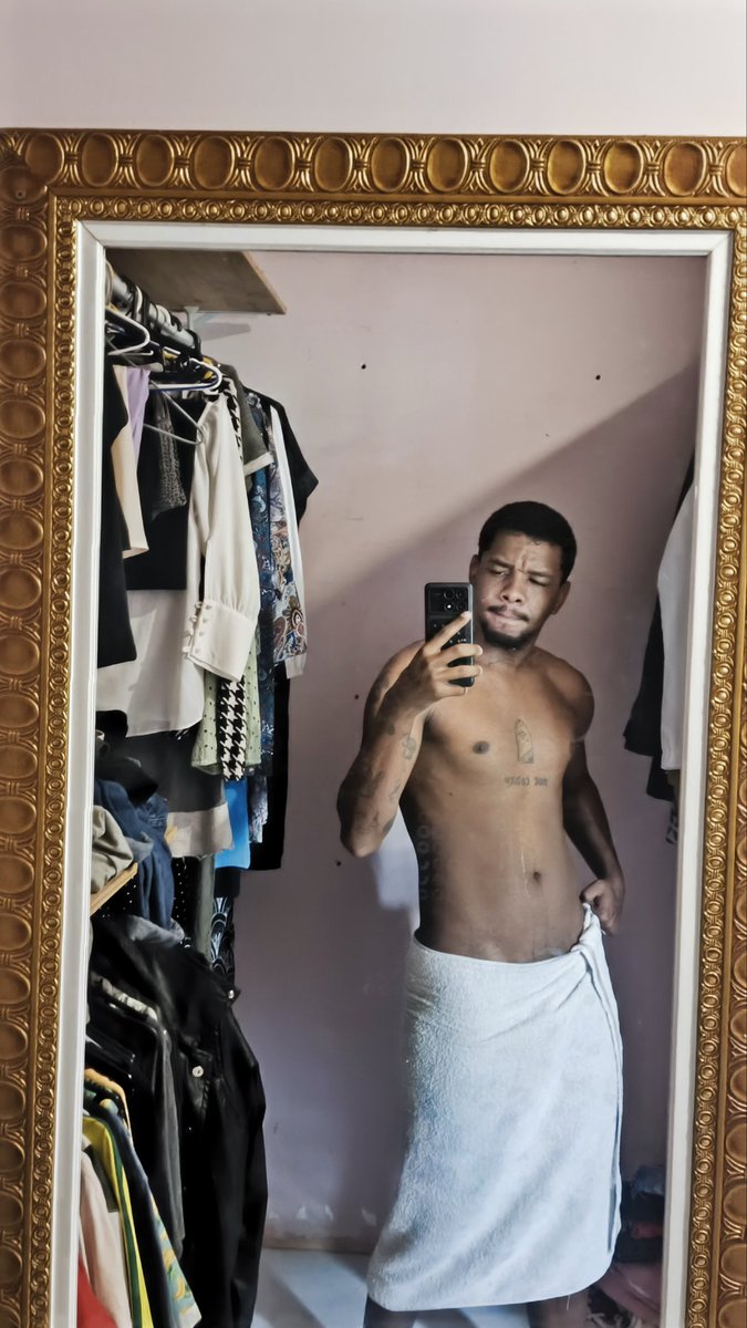 Alimentando ainda mais minha disforia de imagem