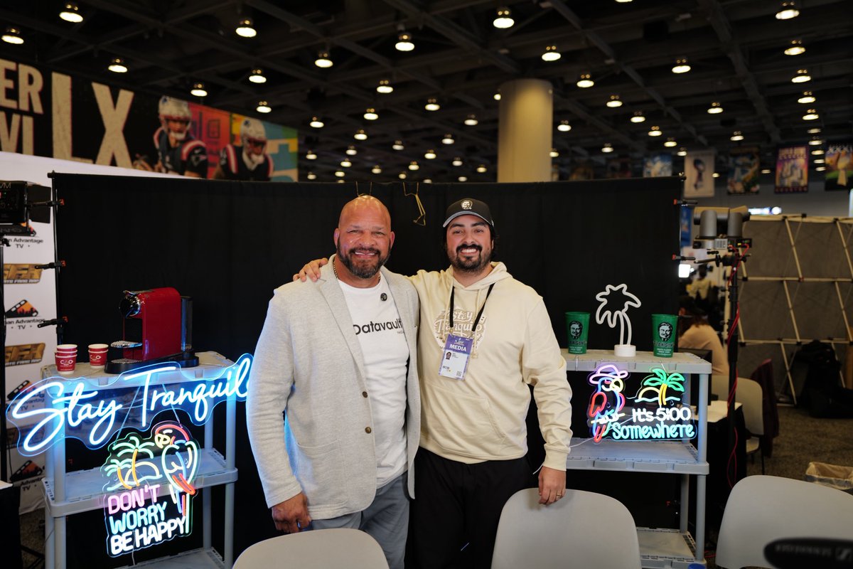 davidhondal_'s tweet image. Had the chance to talk with The Smashing Machine himself - MARK KERR

We talk about The Rock playing him in a movie, him overcoming his struggles, UFC, and much more

Check it out - youtu.be/dAzcfCc1BoA?si… 

#markkerr #interview #therock @TheRock