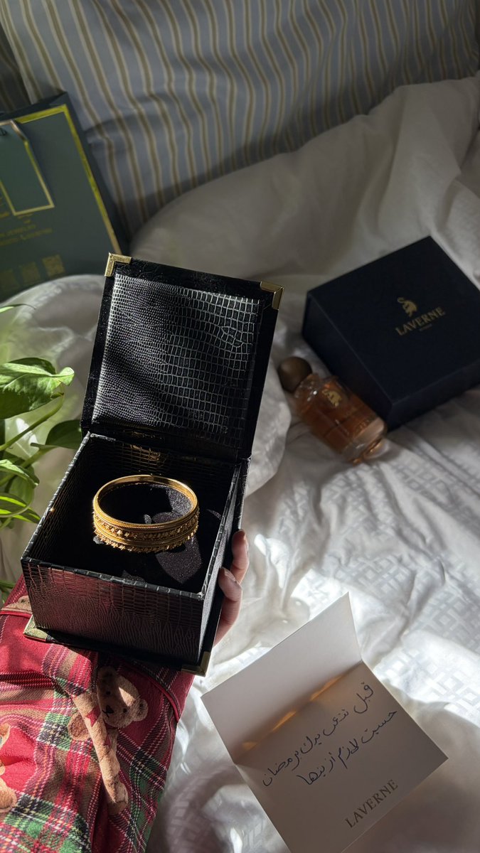 الشخص الصح دايم يعرف كيف يبهرك😔❤️