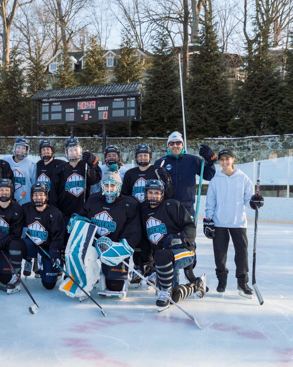 PWHL_NewYork's tweet photo. Outdoor practice vibes were immaculate 🤩 https://t.co/wq28BxJfBa