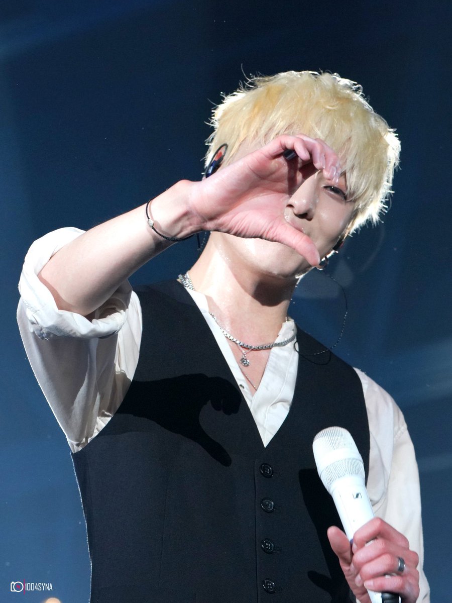 realllllcircle's tweet photo. 무대 위에 있을 때 가장 빛나는 사람 https://t.co/zh7R9mmKSm