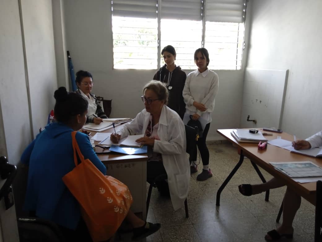 Se desarrollan en nuestros municipios el Curso Optativo para Estudiantes de 4to y 5to año de la Carrera de Medicina:Elementos Básicos de  Atención a la Gestante, Puérpera, RN y el Lactante en la APS. El escenario: Consulta Multidisciplinaria Municipal. #60deExcelencia #VillaClara
