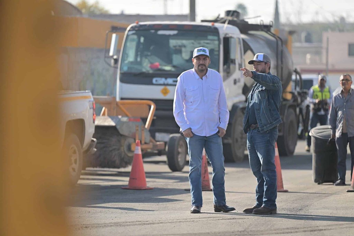 Carlos Villarreal Pérez anuncia inversión en #Monclova
Más aqui:shorturl.at/fJrok
#COAHUILA