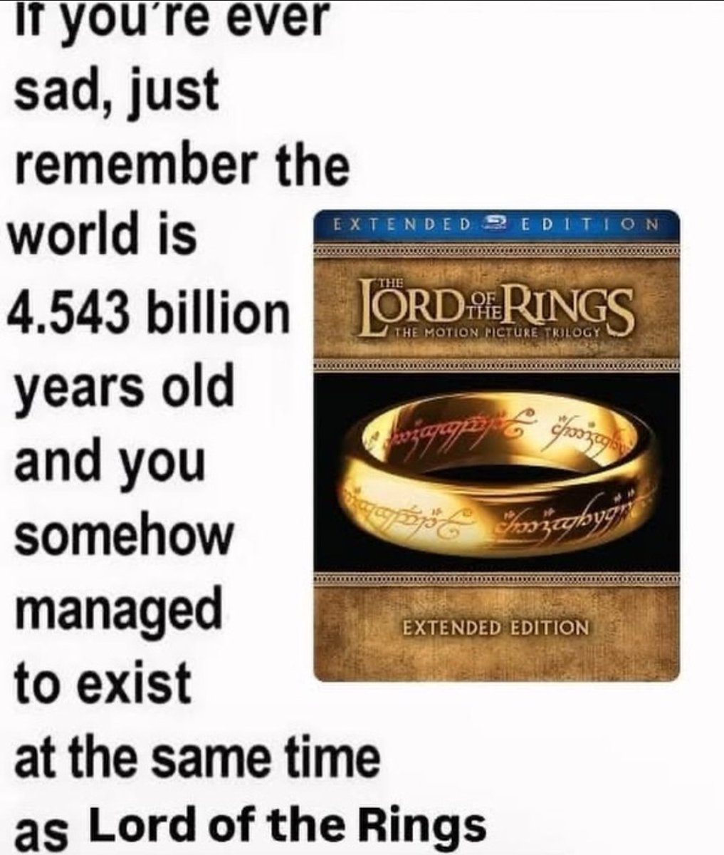 Tolkienuniverse's tweet image. If you're ever sad, just remember this🤣😍