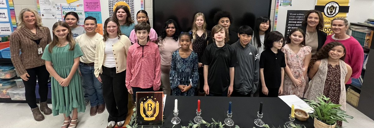 Friendship Elem. tweet media