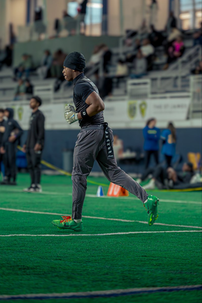 Reggie Davis🏝 tweet media