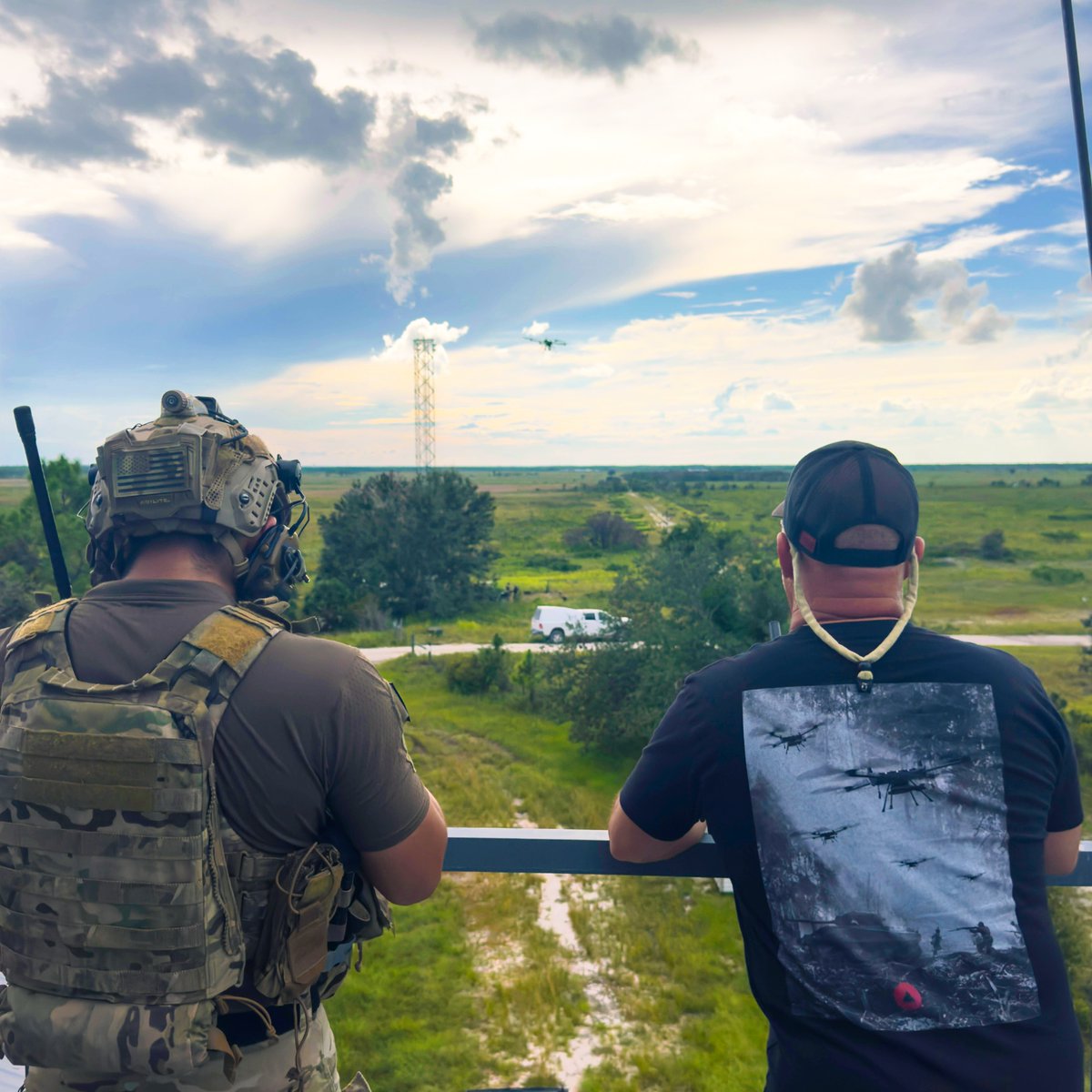 PDW_ai's tweet image. Crimson Tomahawk 25 brought together @usairforce and Special Forces teams to stress-test fires coordination. 
  
PDW demonstrated how the #C100 can support target marking, increase precision, and conduct damage assessment. 
  
Unmanned systems embedded in joint fires coordination